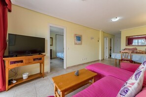 Living room - Apartment With Shared Heated Pool (Granadilla de Abona)