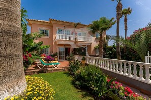 Apartment | Exterior - Apartment With Shared Heated Pool (Granadilla de Abona)