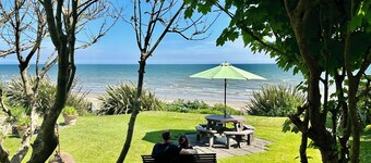 Honeymoon Cottage ~ The perfect romantic luxury seaside escape for two.