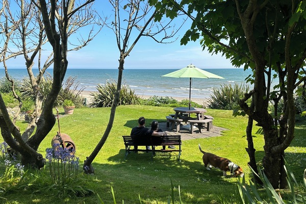 Such a superb seaside location.