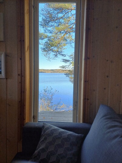 Cabin at Lake Iväg, 3 pers, free WIFI, private access to the lake