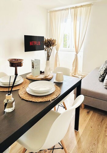 Zeste Apartment + private suite