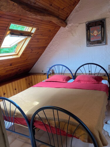 Enjoyable 2-bedroom apartment in Benais