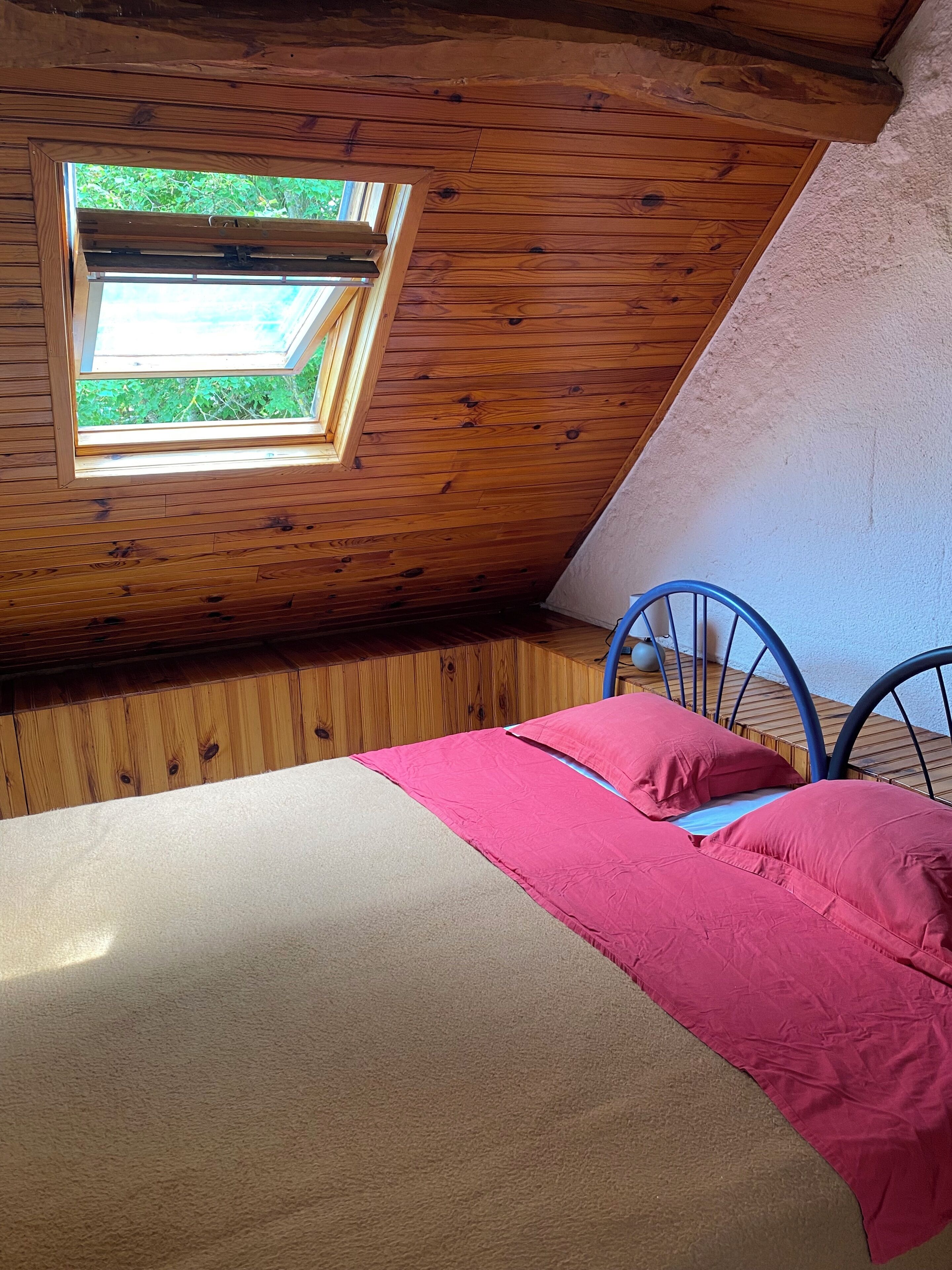 2 bedrooms, internet