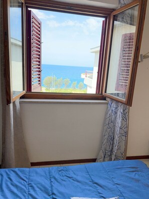 3 Schlafzimmer, Bügeleisen/Bügelbrett, Bettwäsche