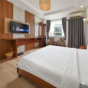 Chambre Double Deluxe, vue ville | Vue de la chambre