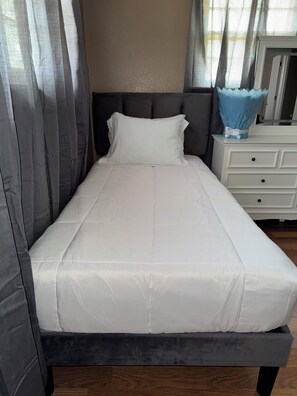 3 Schlafzimmer, Bügeleisen/Bügelbrett, Internetzugang, Bettwäsche