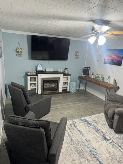 Welcome to your peaceful escape on Long  Lake!