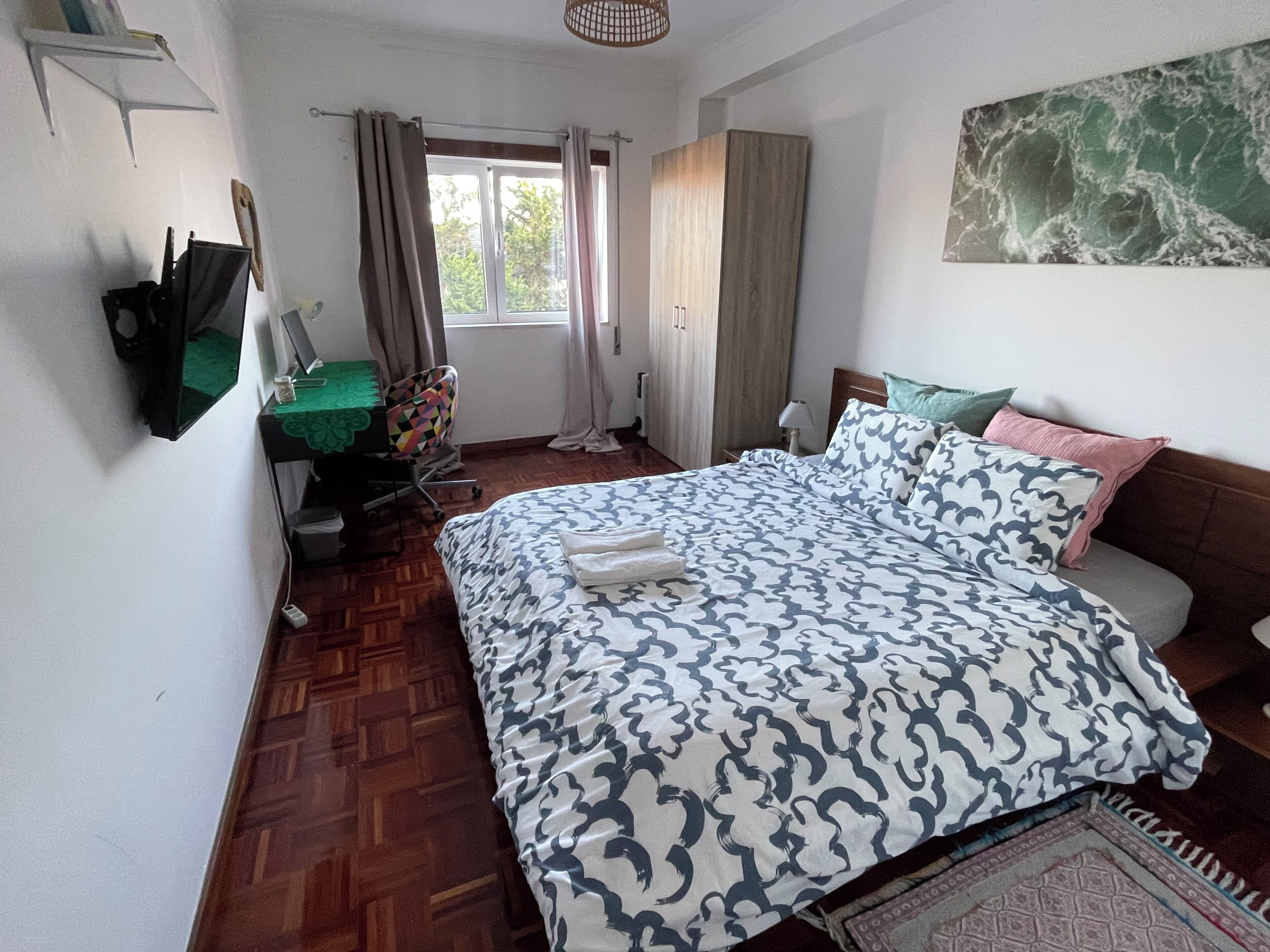 2 bedrooms, WiFi, bed sheets