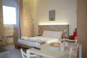 9 Schlafzimmer, Bügeleisen/Bügelbrett, WLAN, Bettwäsche