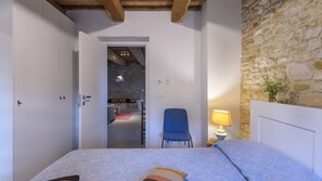 8 bedrooms - Villa Guaralda 16 by Marche Holiday Villas (Isola del Piano)