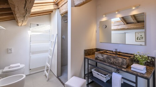 Villa Guaralda 16 by Marche Holiday Villas
