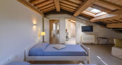 Villa Guaralda 16 by Marche Holiday Villas