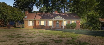 NEW! Bluff City Gem with Game Room