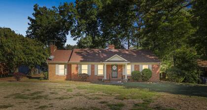 NEW! Bluff City Gem with Game Room