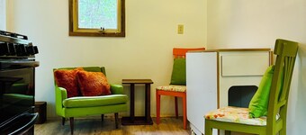 4 BEDROOM, 1 FULL BATH 
FARMHOUSE on 1.3 acres
renovated in 2025.