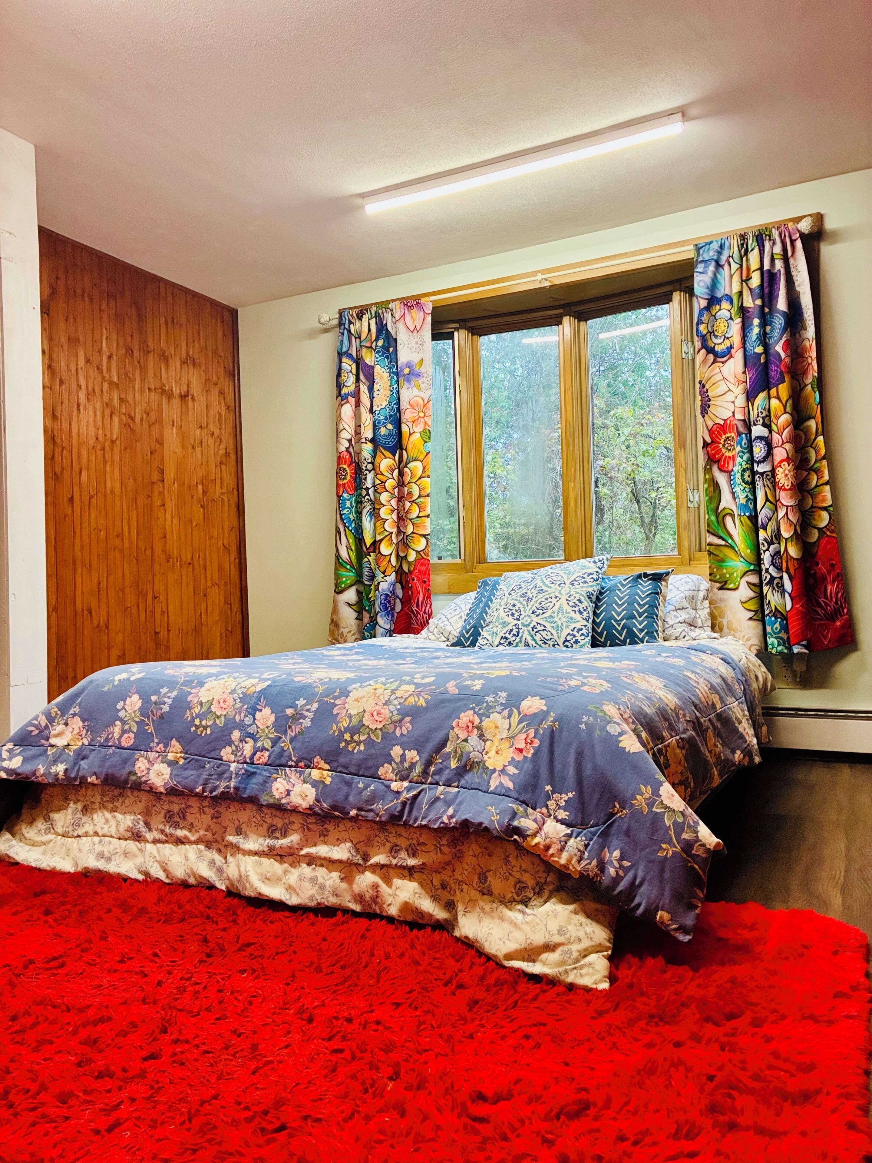 4 室のベッドルーム、アイロン / アイロン台、ベッドシーツ