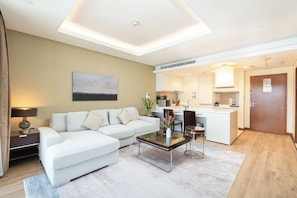 Luxury Apartment, Balcony, City View | Living room