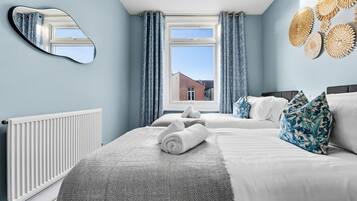 3 bedrooms, iron/ironing board, free WiFi, bed sheets