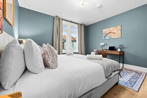 3 dormitorios, tabla de planchar con plancha, wifi gratis y ropa de cama