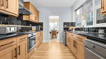 Fridge, microwave, oven, dishwasher