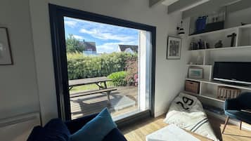 Fernseher, Kamin