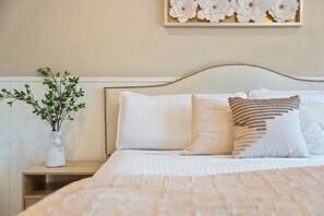 4 habitaciones, escritorio, tabla de planchar con plancha y wifi gratis 