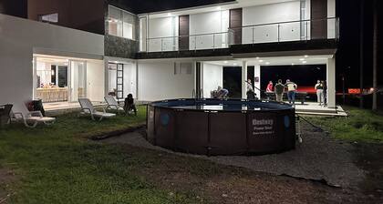 Amazing chalet with A.C by the master bedroom and cieling fans in rest bedrooms