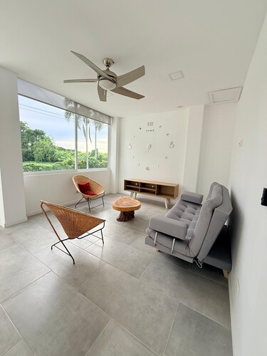 Amazing chalet with A.C by the master bedroom and cieling fans in rest bedrooms