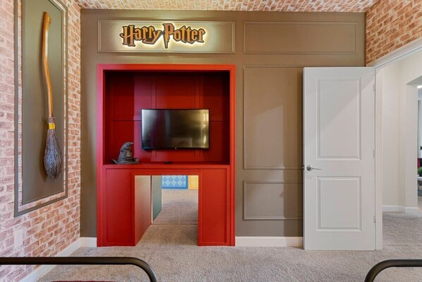 Interior - Storey Lake 5BR Themed Villa –10 min to Disney (Kissimmee)