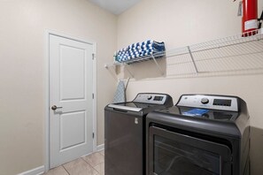 Interior - Storey Lake 5BR Themed Villa –10 min to Disney (Kissimmee)