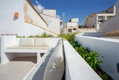 Charming townhouse in the historic center of Javéa