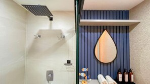 Basic-Apartment | Badezimmer | Haartrockner, Handtücher
