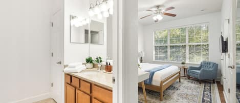 2 Schlafzimmer, Bügeleisen/Bügelbrett, WLAN, Bettwäsche