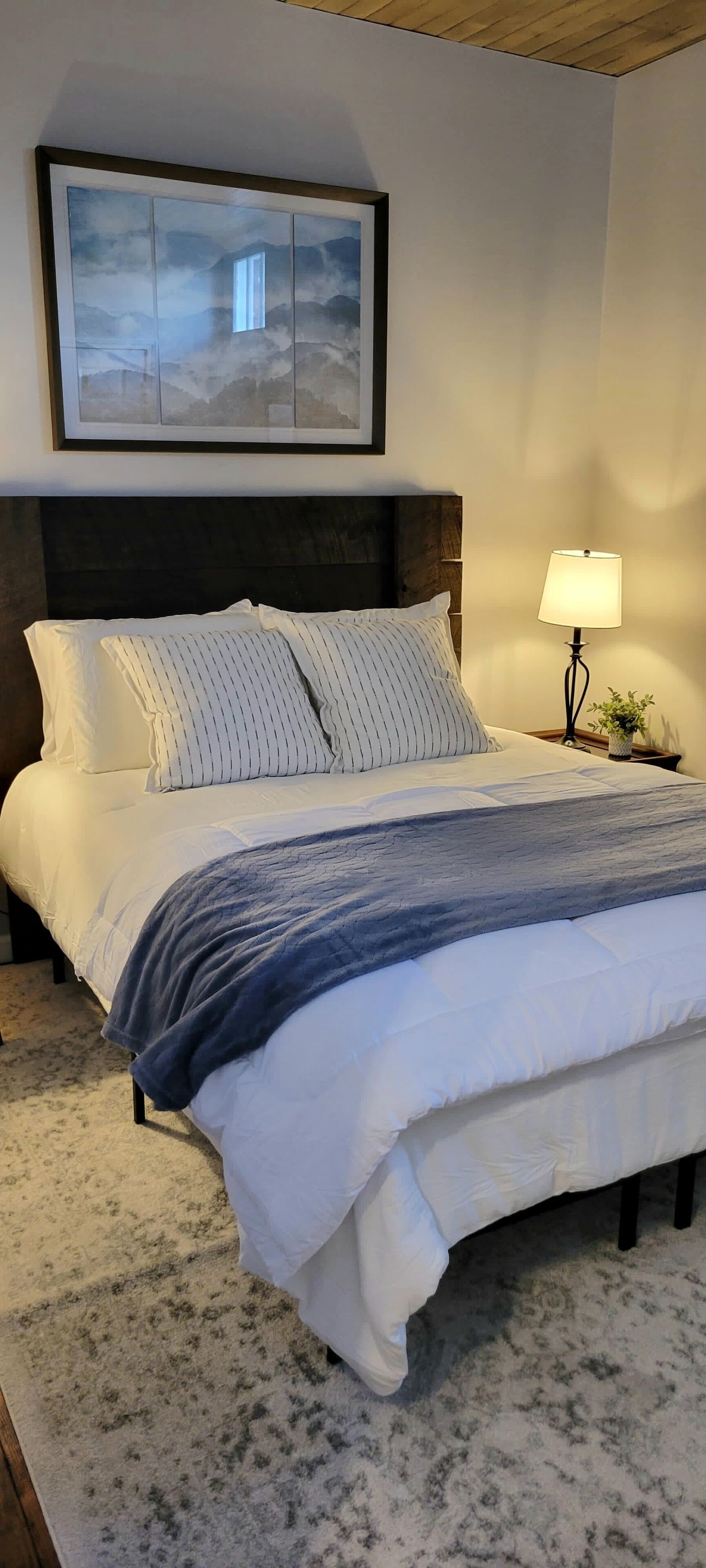 1 bedroom, iron/ironing board, Internet, bed sheets