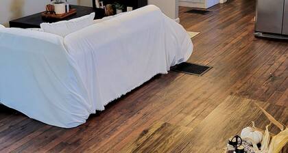 Cozy, historical retreat near the Overlook