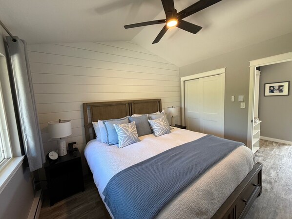 1 غرفة نوم ومكواة/لوح كي وواي فاي وملاءات أسرّة