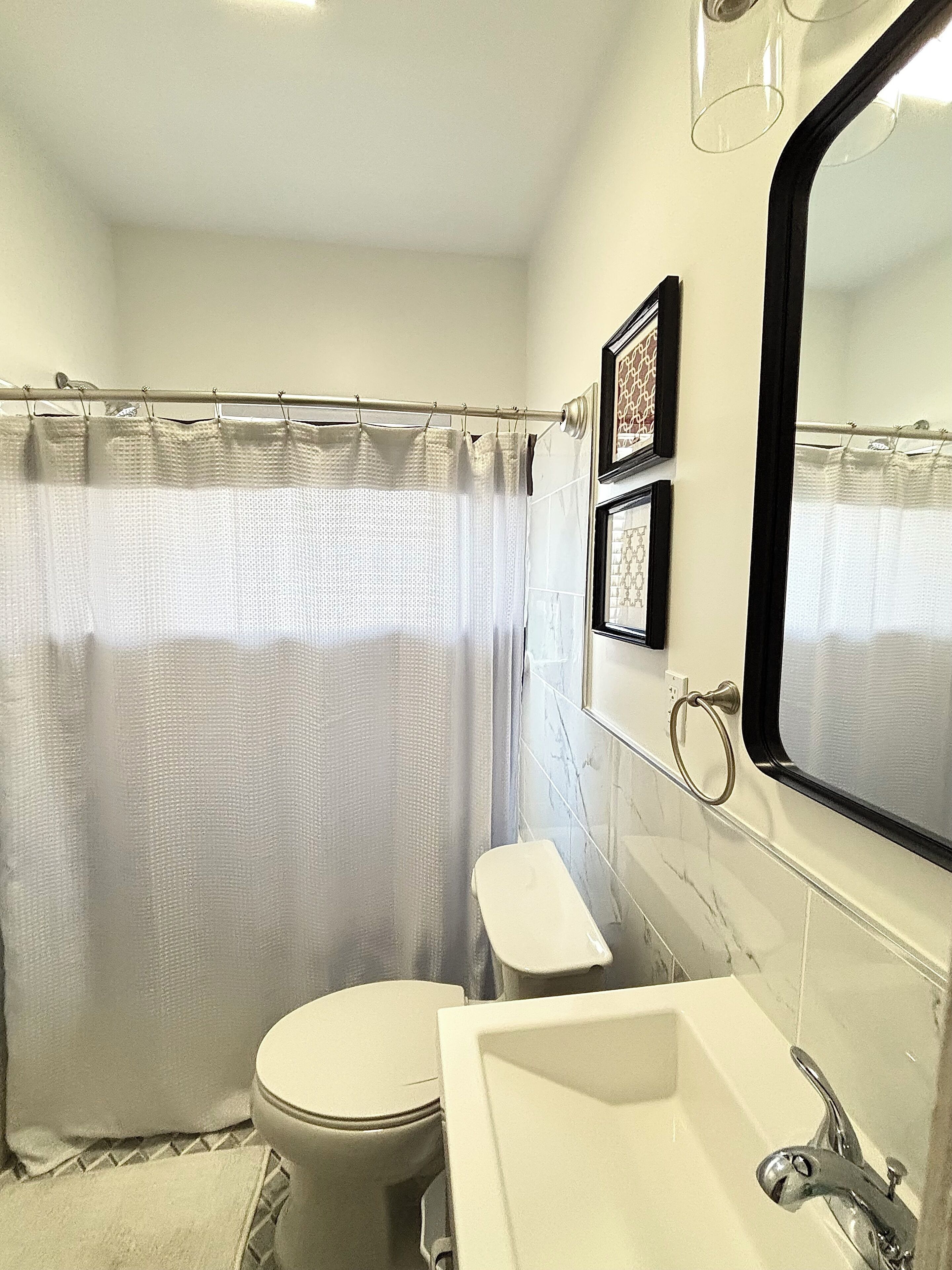 提供毛巾、番梘、廁紙