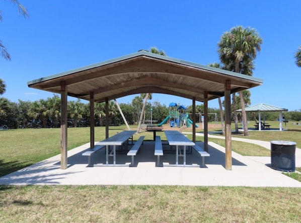 屋外ダイニングエリア