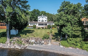 المنشأة من الخارج