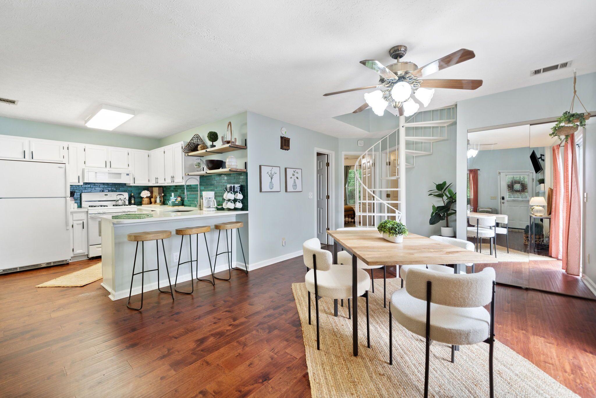 Microwave, oven, stovetop, dishwasher