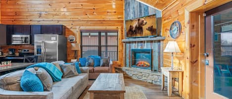 Smart TV, chimenea, futbolito