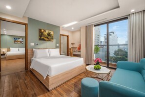 Family Apartment, 2 Bedrooms, Kitchen, City View | Interior detail