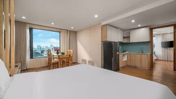 Family Apartment, 2 Bedrooms, Kitchen, City View | Interior detail