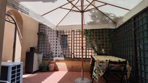 Outdoor dining - QUEEN HOME Adeline House (Bologna)