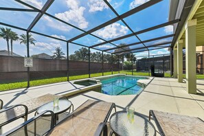 Beheizter Pool