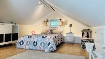 4 soverom, skrivebord, strykejern/-brett og wi-fi (inkludert)