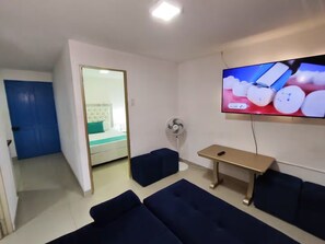 Apartment, 2 Schlafzimmer, Raucher | Wohnzimmer