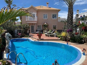 Apartment | Pool | Outdoor pool, a heated pool - Apartment With Garden Views in El Medano (Granadilla de Abona)