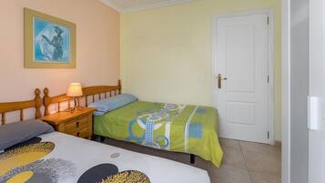 Leilighet | 2 soverom, strykejern/-brett og sengetøy